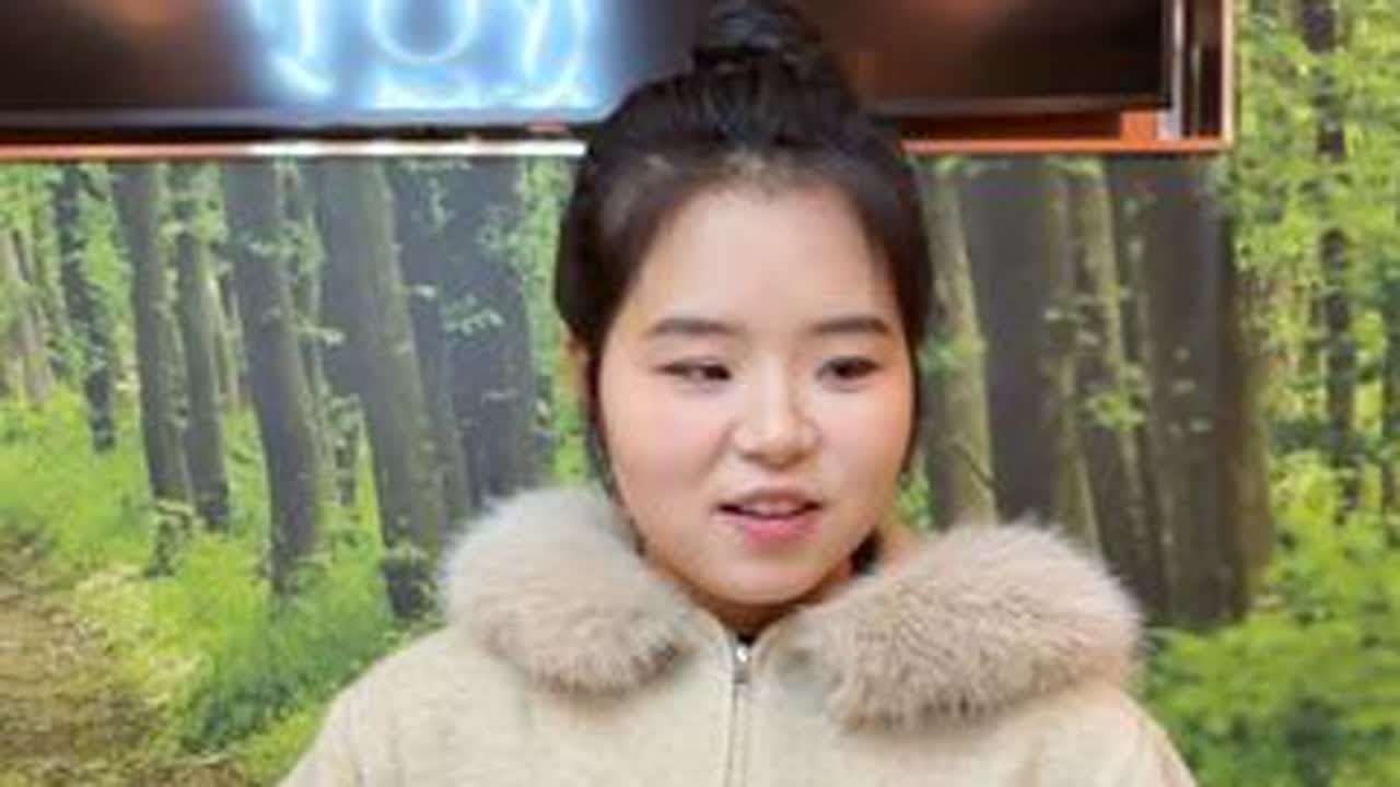 铁公鸡居然主动请客，这日子值得纪念！小十一都胃口大开狂炫饭！