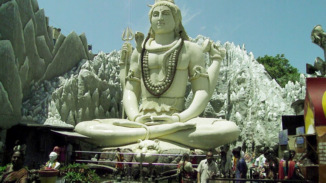 SIVAM TEMPLE-BANGALORE-BIGGEST IDOL OF LORD SHIVA FASCINATES US