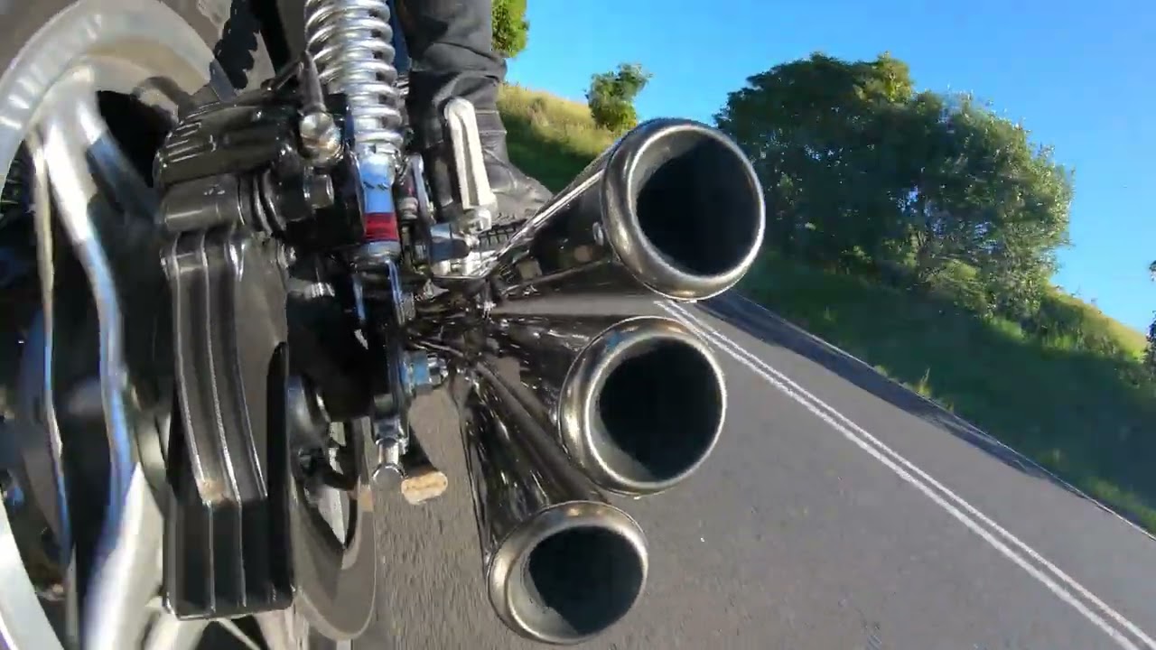 Honda CBX 1000 6 into 6 Exhaust sound.