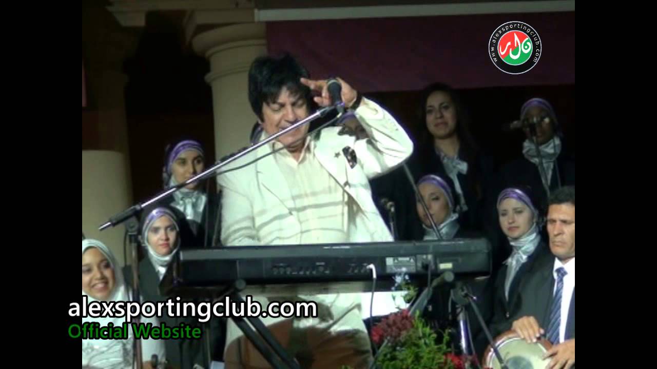 عزف رائع للفنان مجدي الحسيني لأغنية فاتت جنبنا