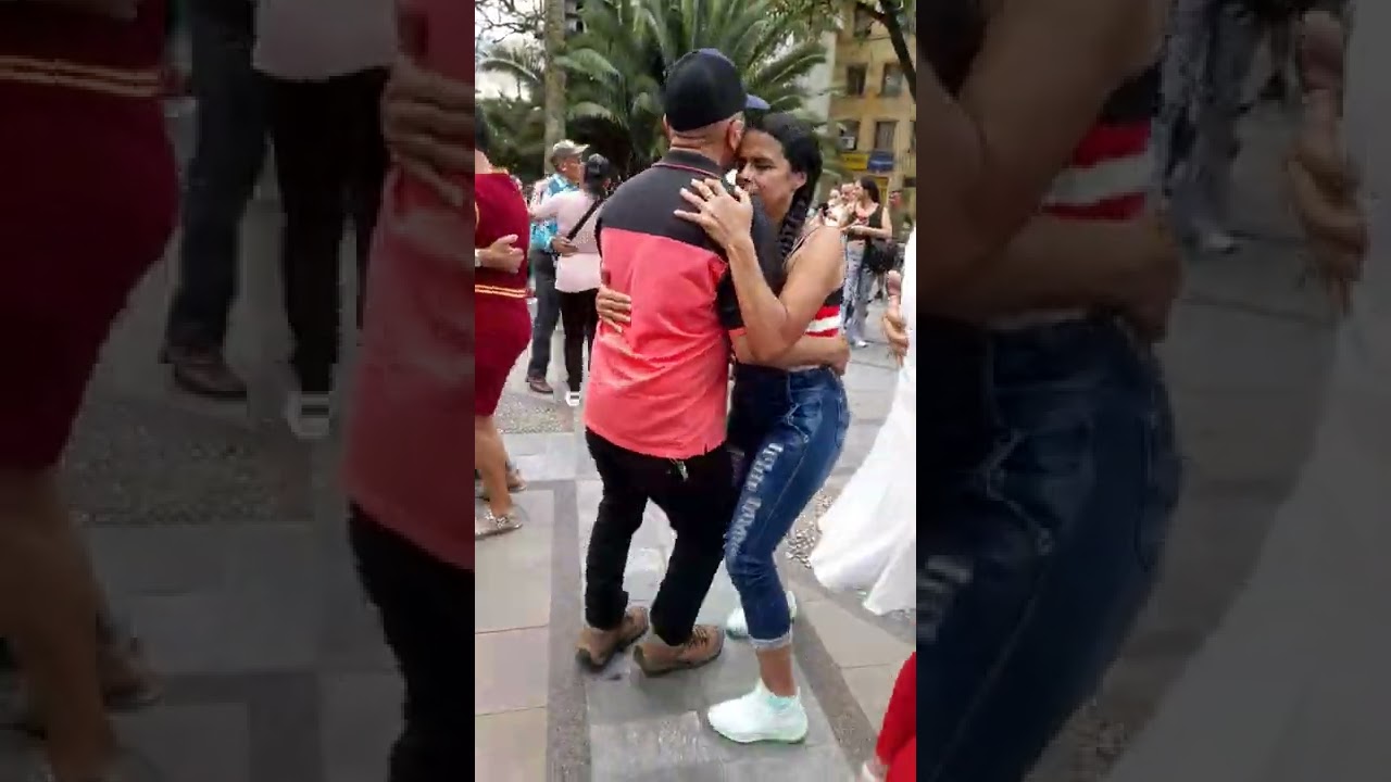 que rica la cuca. Con gloria y rigo viva parque berrio