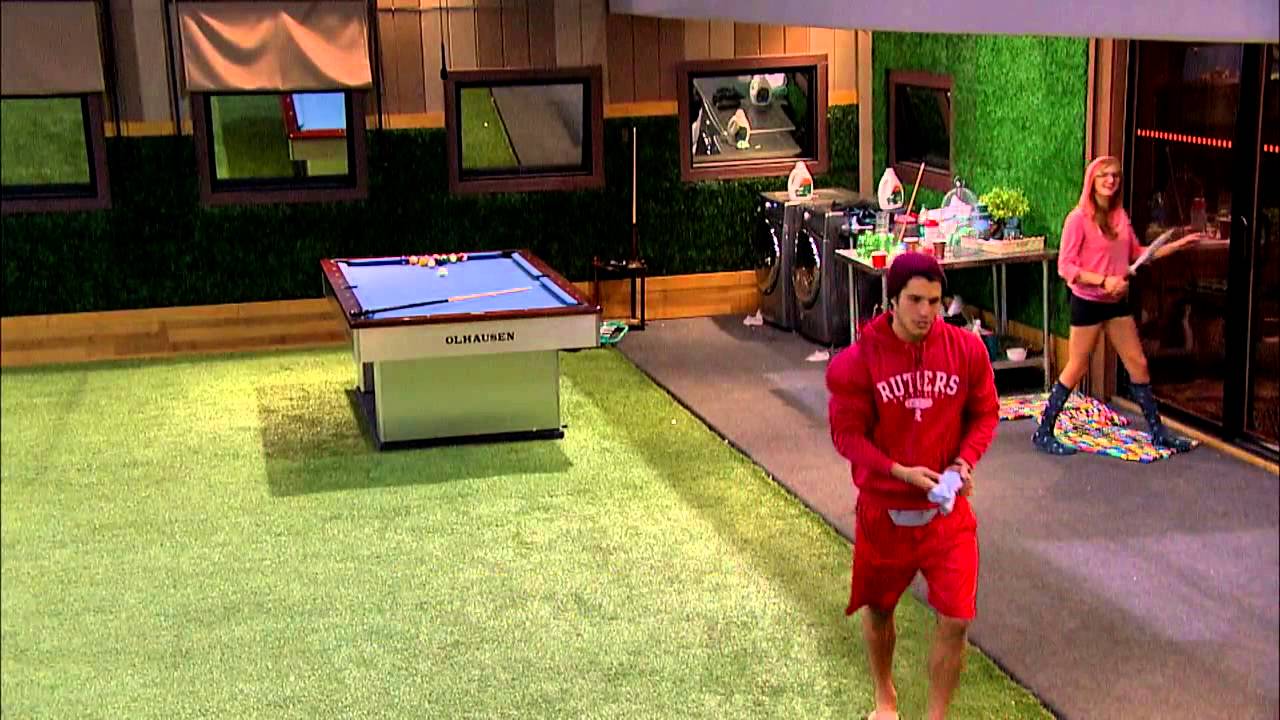 Big Brother - Nicole Takes Zach's Man Card