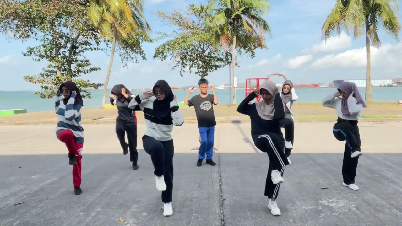 SENAM AEROBIC TUGAS PJOK  “Gerak bareng, Sehat Bareng ! “
