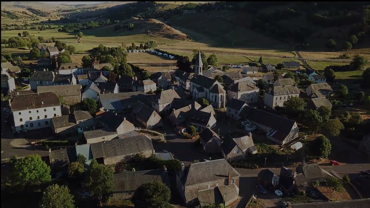 Saint Saturnin - vallée de La Santoire - Cantal