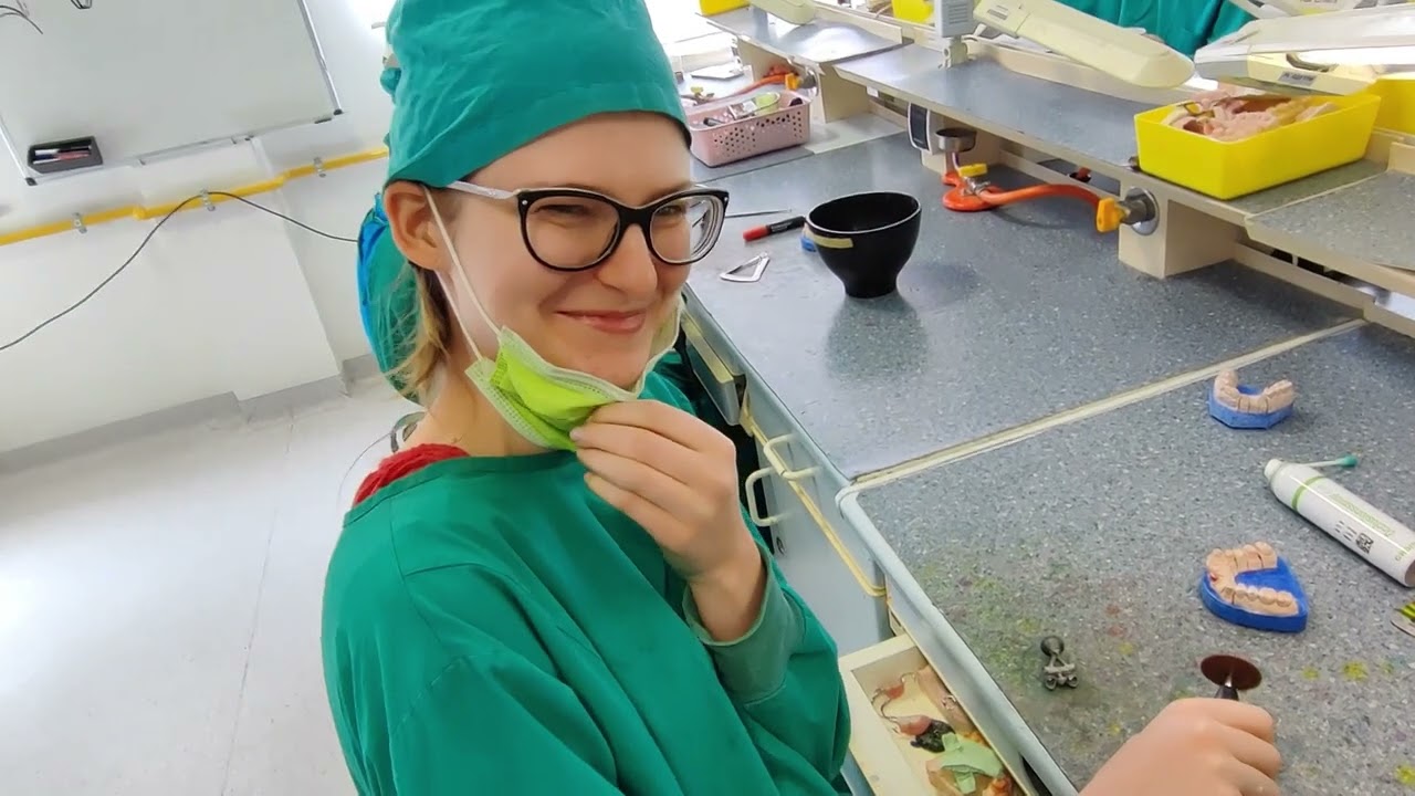 #5  A może zawód technik dentystyczny?