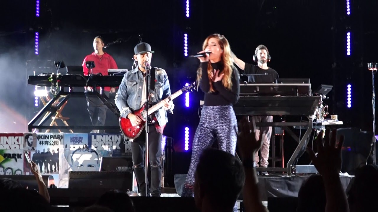 Linkin Park - Waiting for the End (feat. Sydney Sierota) @ Hollywood Bowl, LA, 10/27/2017