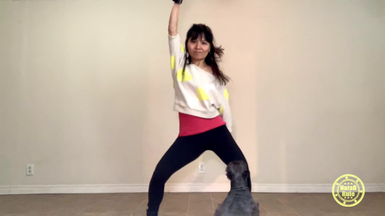 La Romana - Bad Bunny Choreography / NatsO ZUMBA