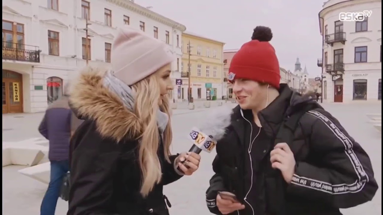 Ola kot kiss or slap prank (telewizja)