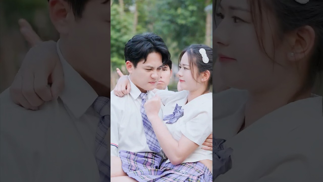 Carried by Love&hellip; Literally! 😳💕 #linhchihihi #messyclassroom #schoolcrush #schooldrama
