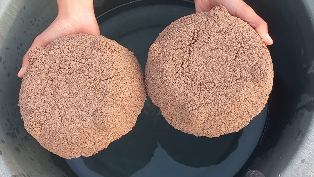 New || Grainy Reddirt bowls crumbling dipping and mixing in water || #asmr