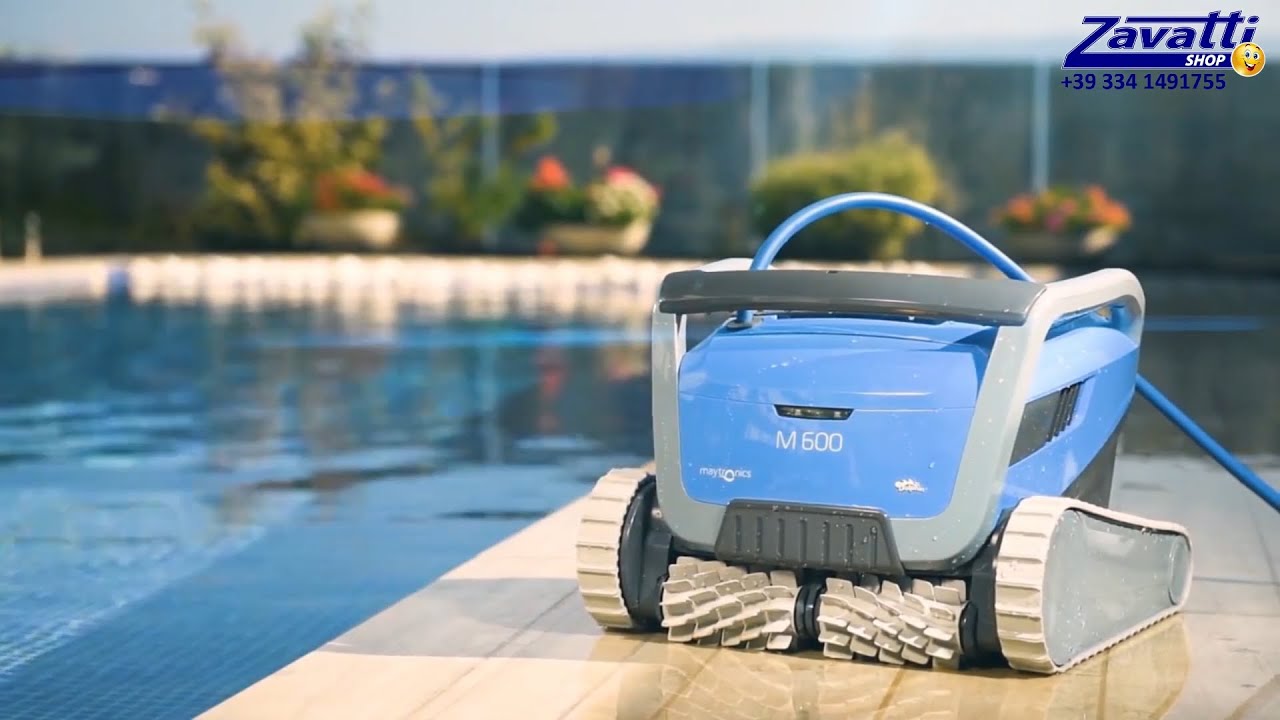 Robot Dolphin M600 per una pulizia ottimale di piscine residenziali
