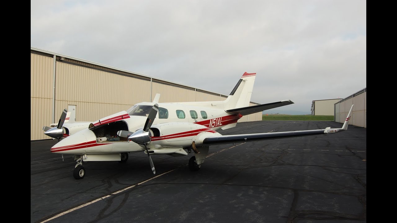 Beechcraft Duke BE60 Flight KJYO - KBUY Perfect Landing