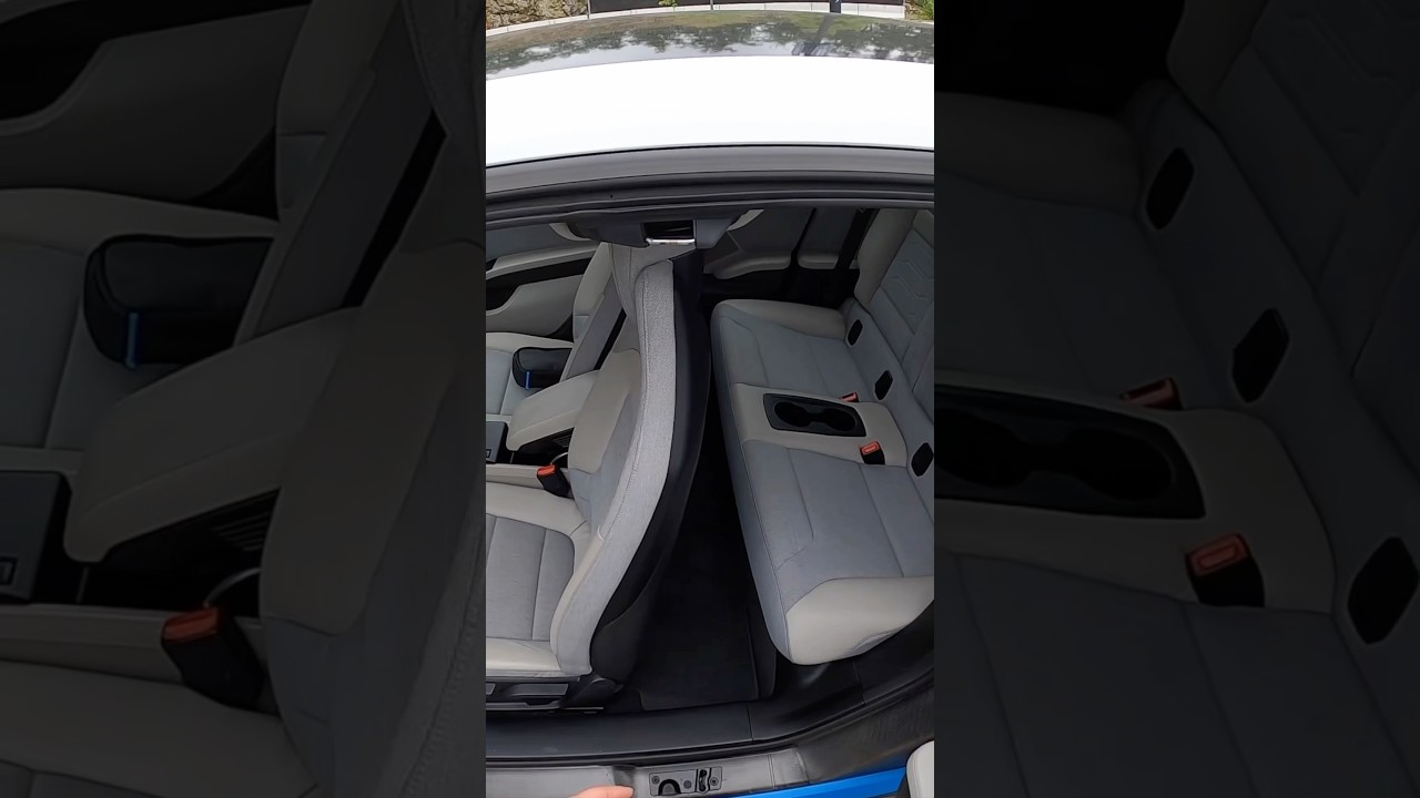 The BMW i3 has a very quirky interior #ev #cars #youtubeshorts #bmw