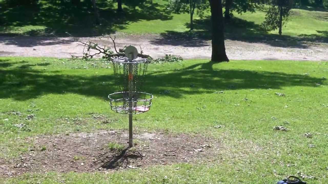 How to play frisbee Golf aka Frolf
