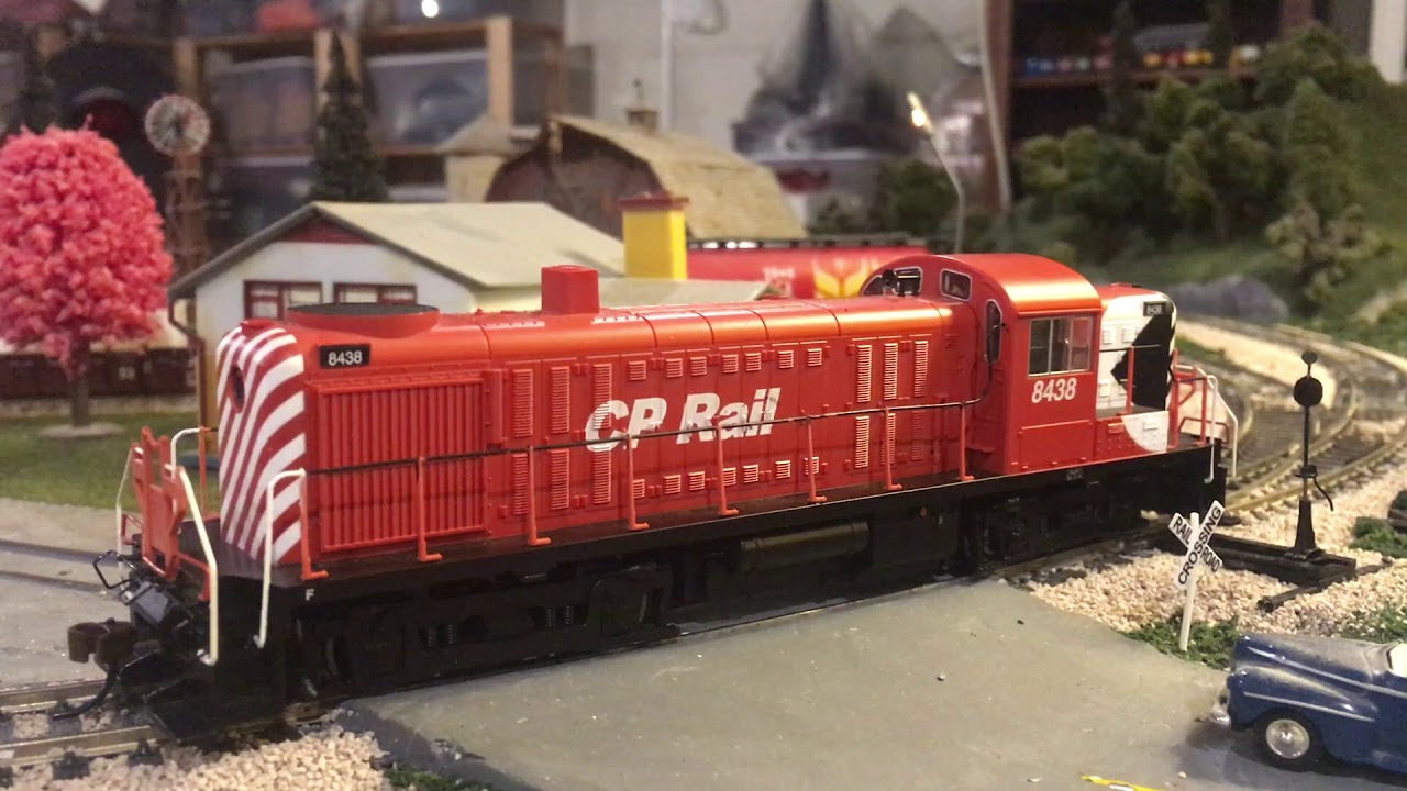 Bachmann Sound Value Canadian Pacific RS3 Unboxing and Demonstration