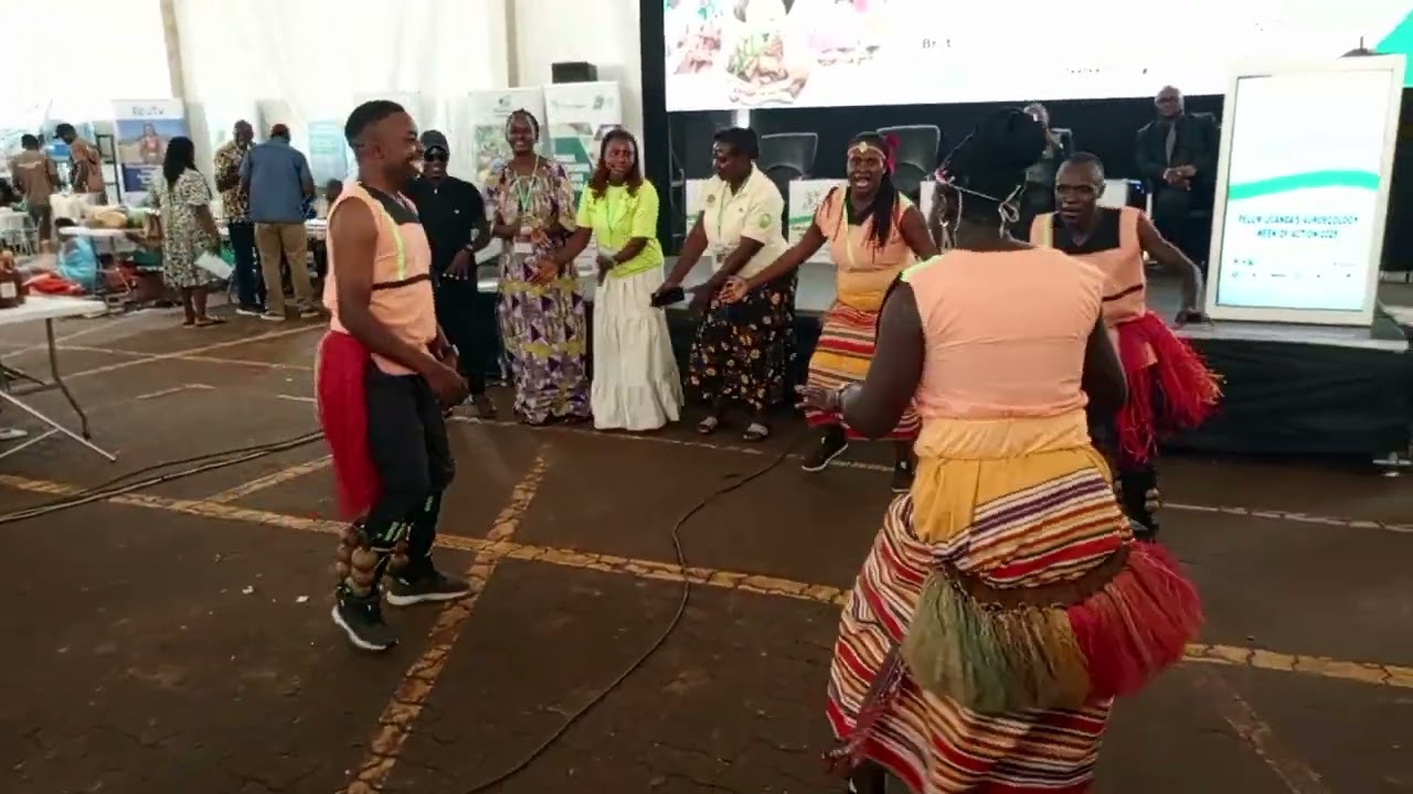 Enjoy the cultural dances from Uganda🇺🇬