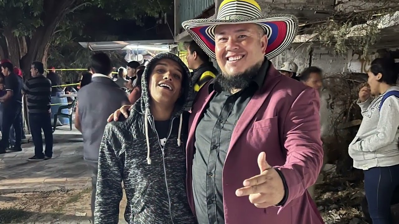 La sampuesans  , la vaca y la cumbia cienaguera en vivo