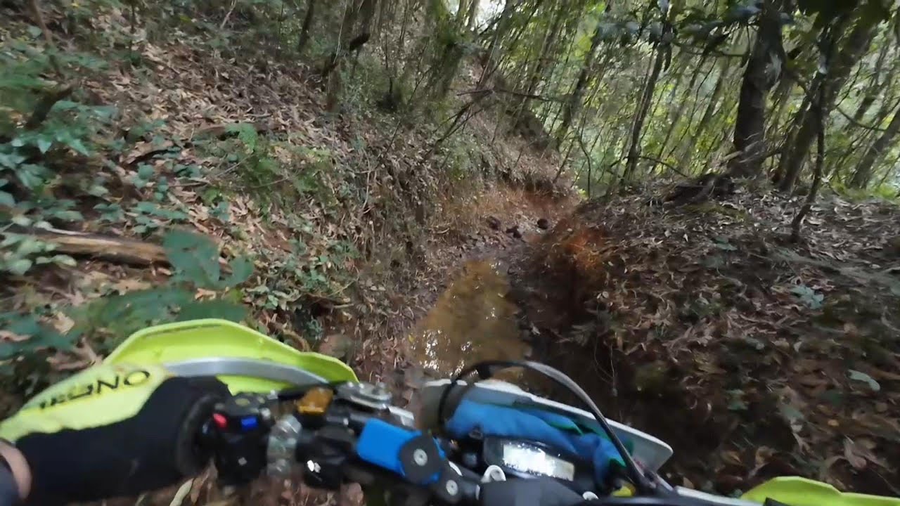 SWEET SINGLE TRAILS AMAMOOR | RAW DIRT BIKE RIDING