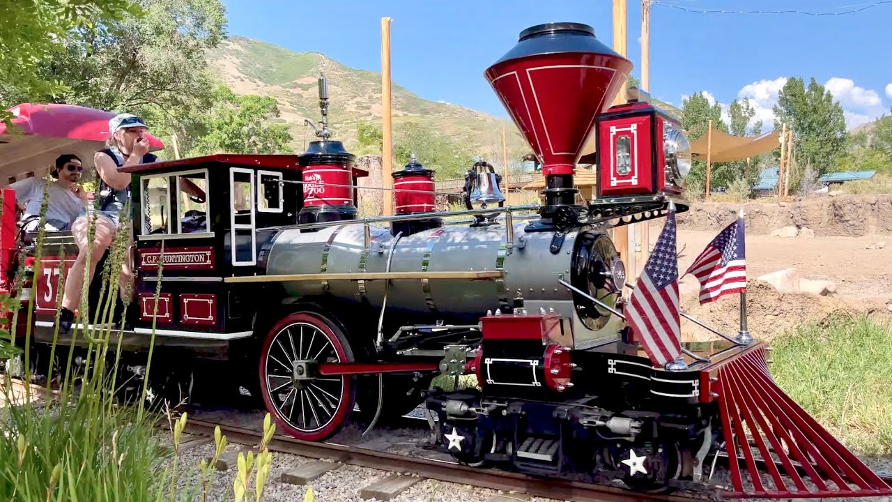 Salt Lake City Trains: Utah's Hogle Zoo Zoofari Express, CP Huntington No 376 by Chance Rides 60fps