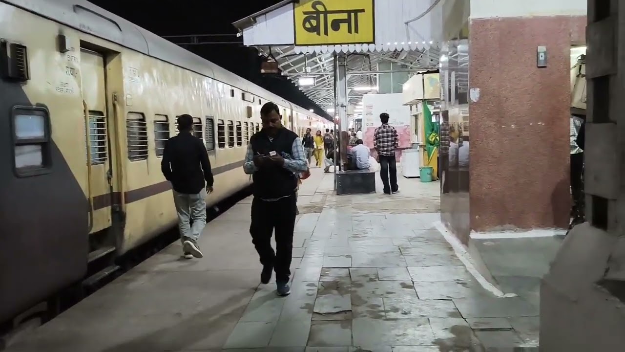 Train 12183 Bhopal Pratapgarh Superfast Journey From Bhopal To Lucknow NR 