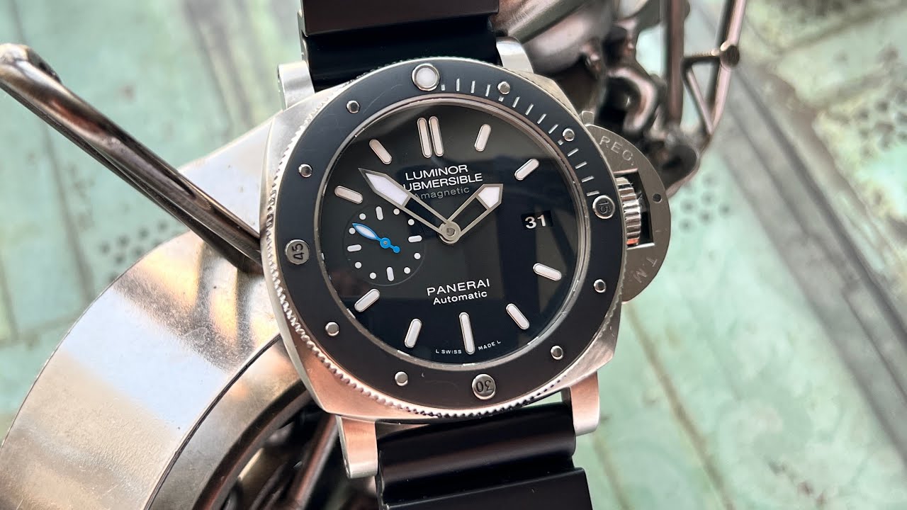 Обзор часов Panerai Luminor Submersible