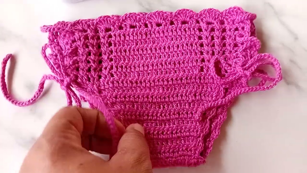 Calcinha de crochê para bebê