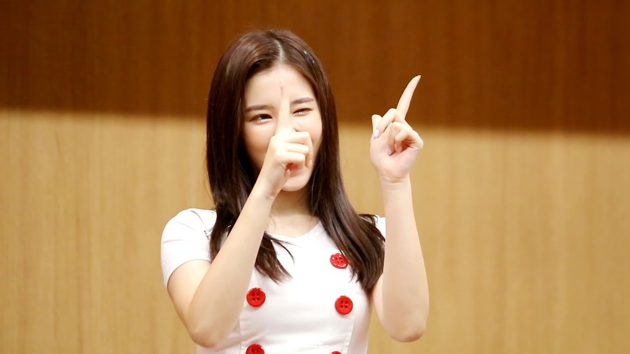 모모랜드 낸시 - 꼼짝마 @ 170827 목동 팬싸인회