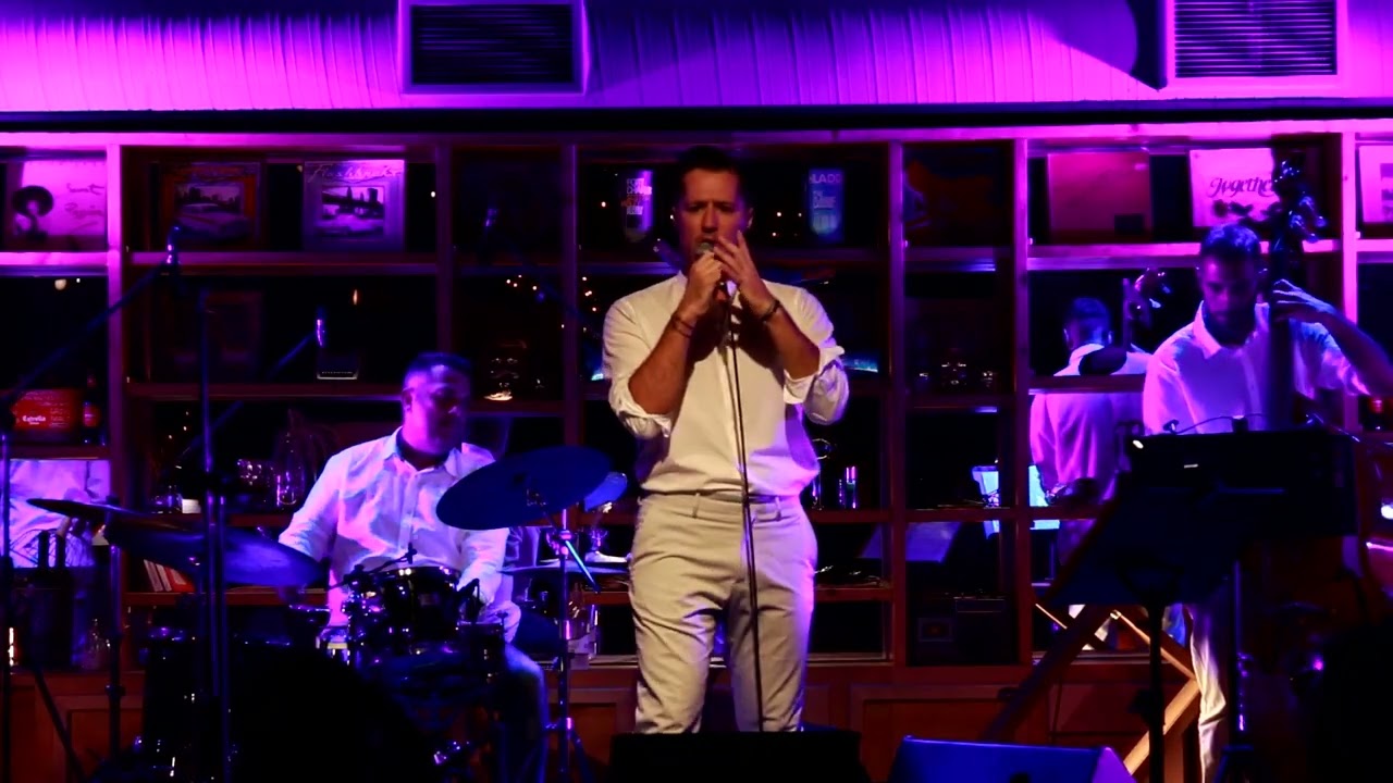 Adam Tsarouchis - Save the Last Dance for me (live Gazarte)