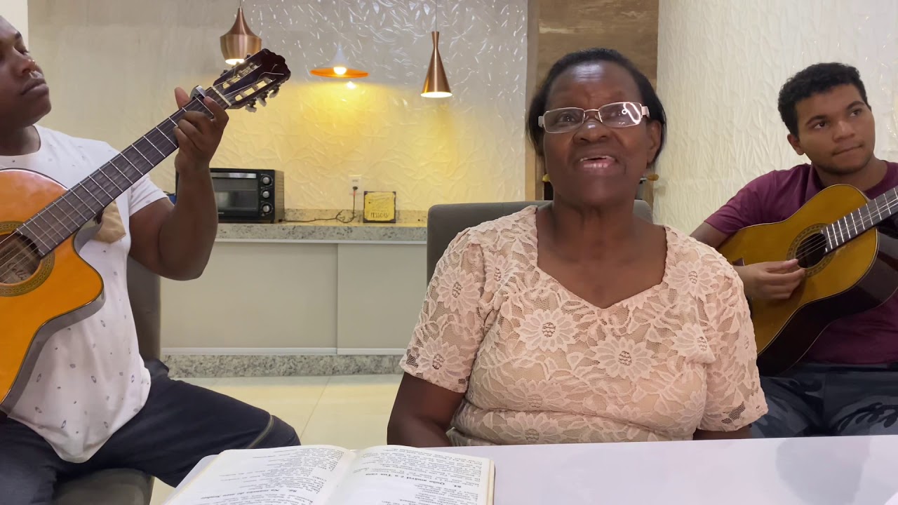 Nas moradas do Senhor - louvando ao Senhor em família