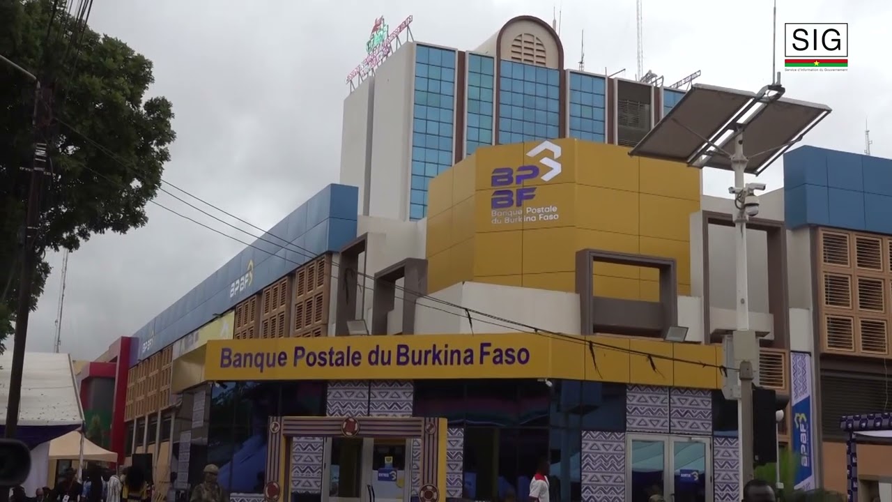 Lancement officiel des activités de la Banque postale du Burkina