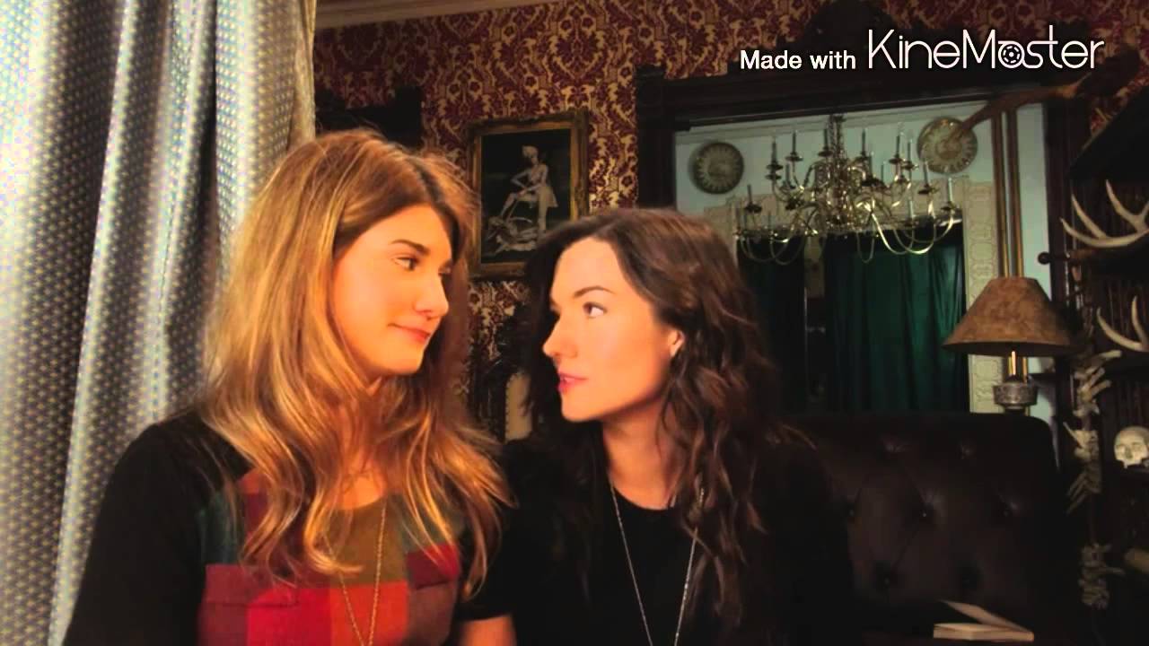 Hollstein ~ Sparks Fly ~ (Laura/Carmilla)