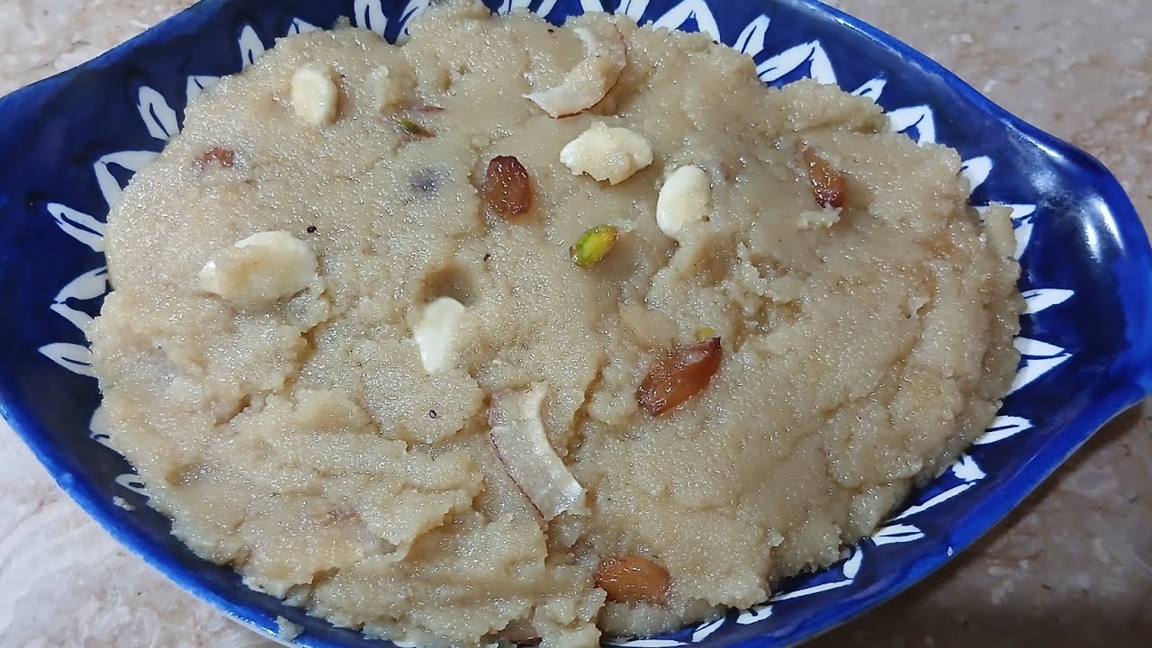 Gurr wala soji ka Halwa (سوجی کا گڑ والا حلوہ )