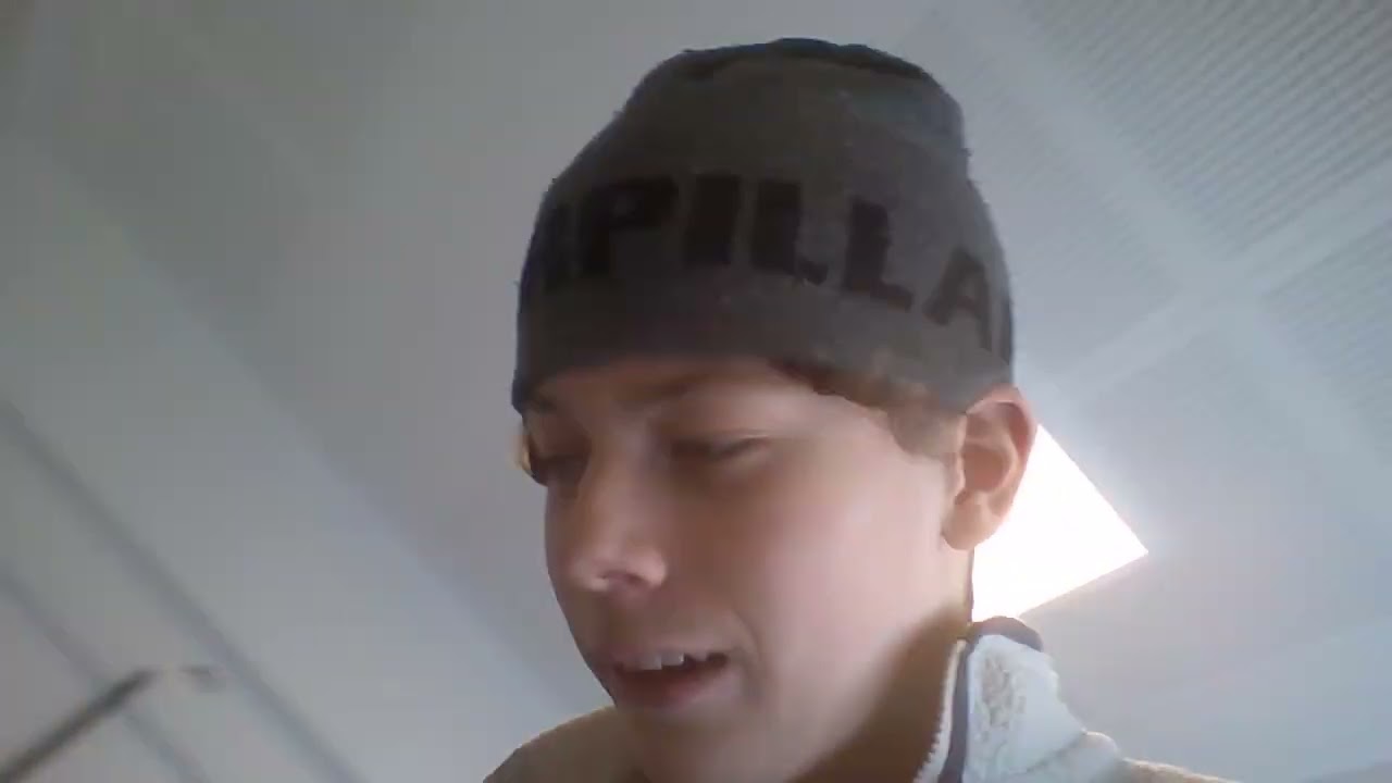 kul video p&aring; saus ungdomsskole i Bagn, under &oslash;ving av engelsk utale i engelsk time p&aring; en torsdag