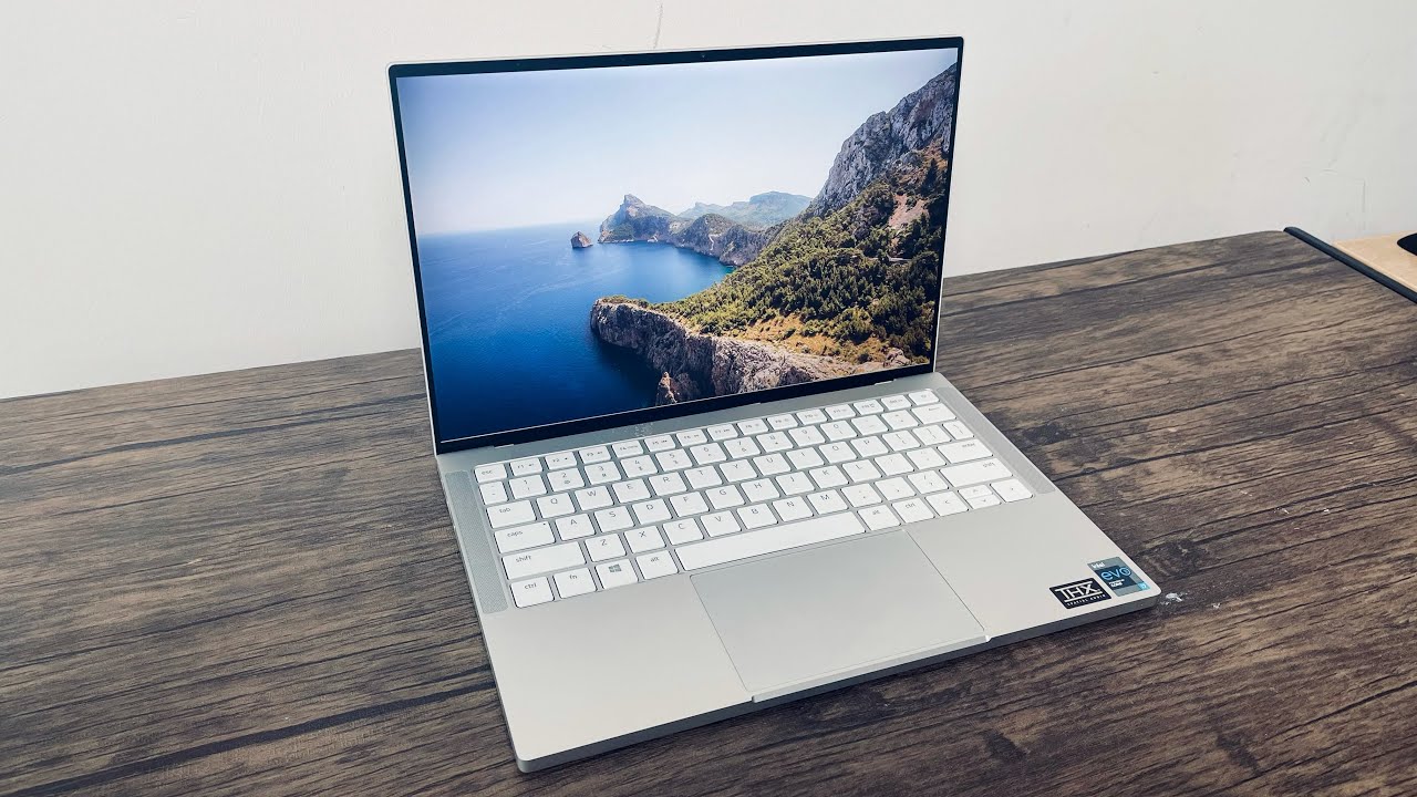 Unboxing Razer Book 13 | MacBook Little Brother?
