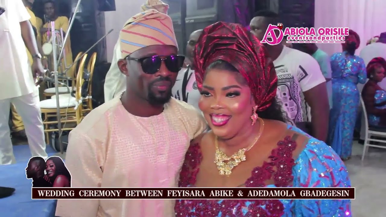 MOMENT KS1 MALAIKA SERENADES GUEST AT LAGOS BIG  BABE FEYISARA ABIKE & ADEDAMOLA WEDDING PARTY