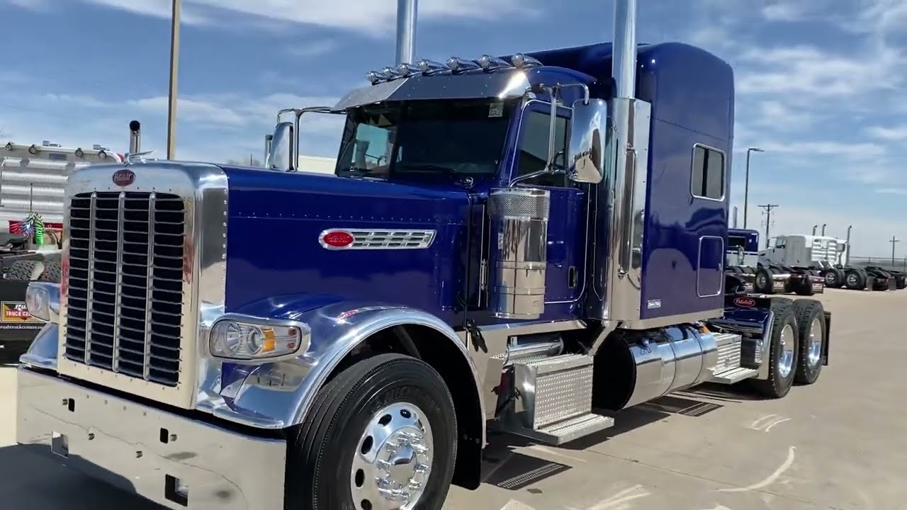 Peterbilt 389 Pride & Class 2023 года в цвете «Бриллиантовый синий»!