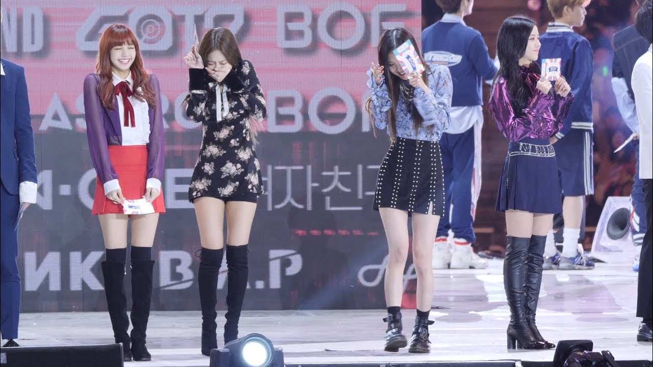 171022 블랙핑크 (BLACKPINK) 전출연진 오프닝 폭죽에 놀란 제니,로제 [전체] 직캠 Fancam (부산 원아시아 페스티벌) by Mera