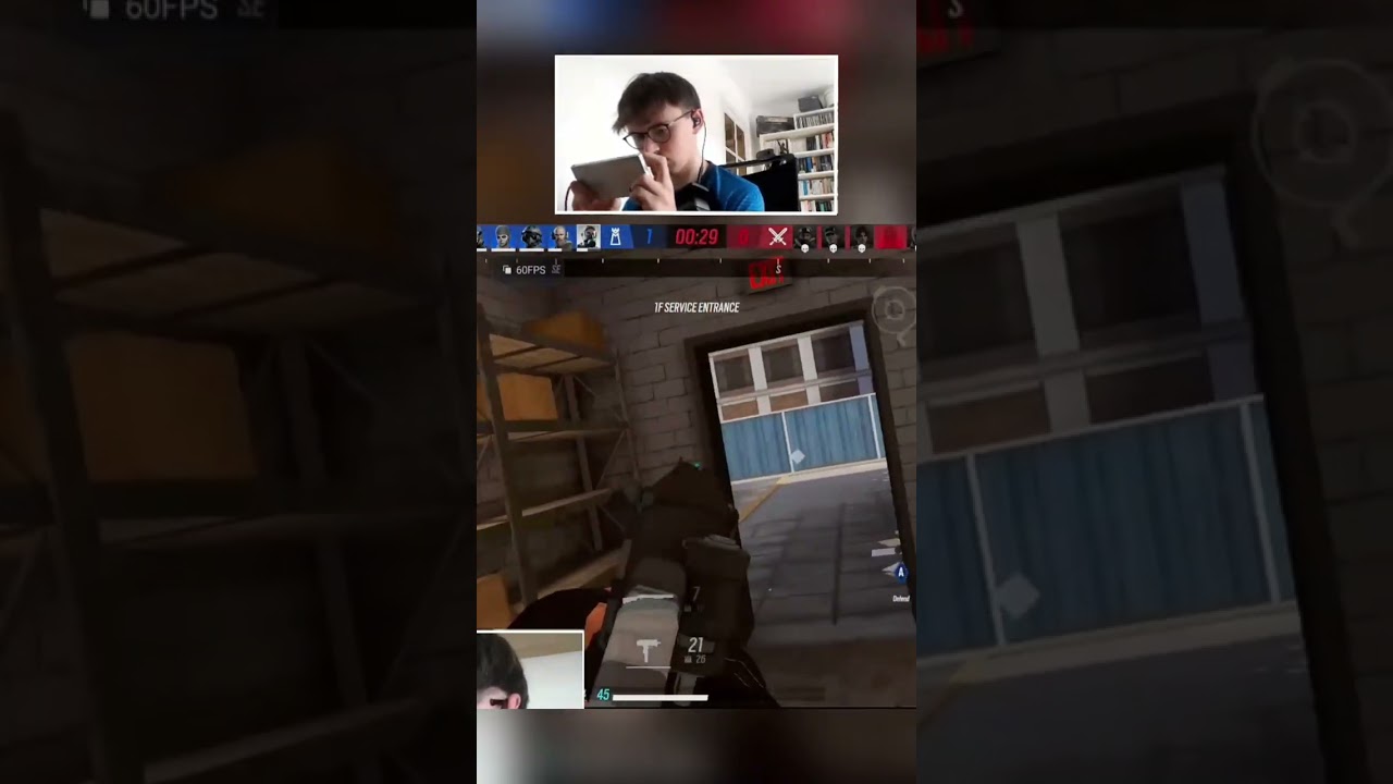 Toxic Gas, Clean Clutch &ndash; Smoke 1v4 (Rainbow Six Mobile)