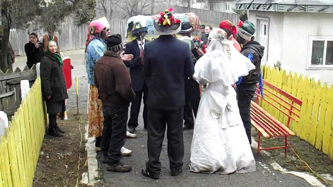 Satra Din Halceni - Iasi-Dec.2011-HD