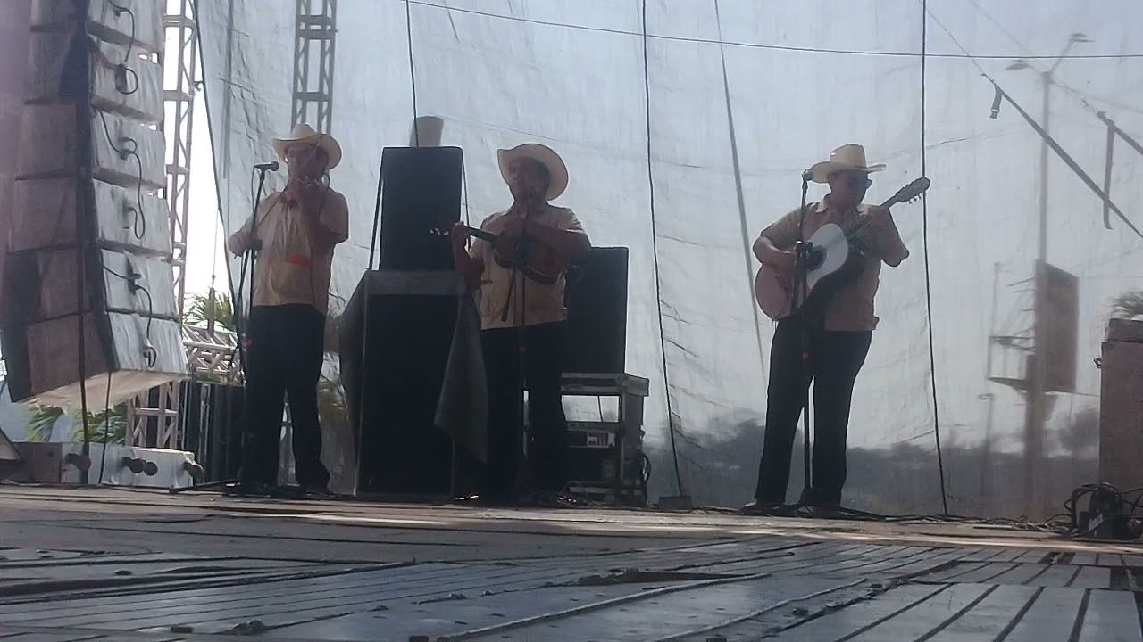 31 DIC 2021 TUXPAN PLAZA CIVICA V&Igrave;DEO 1