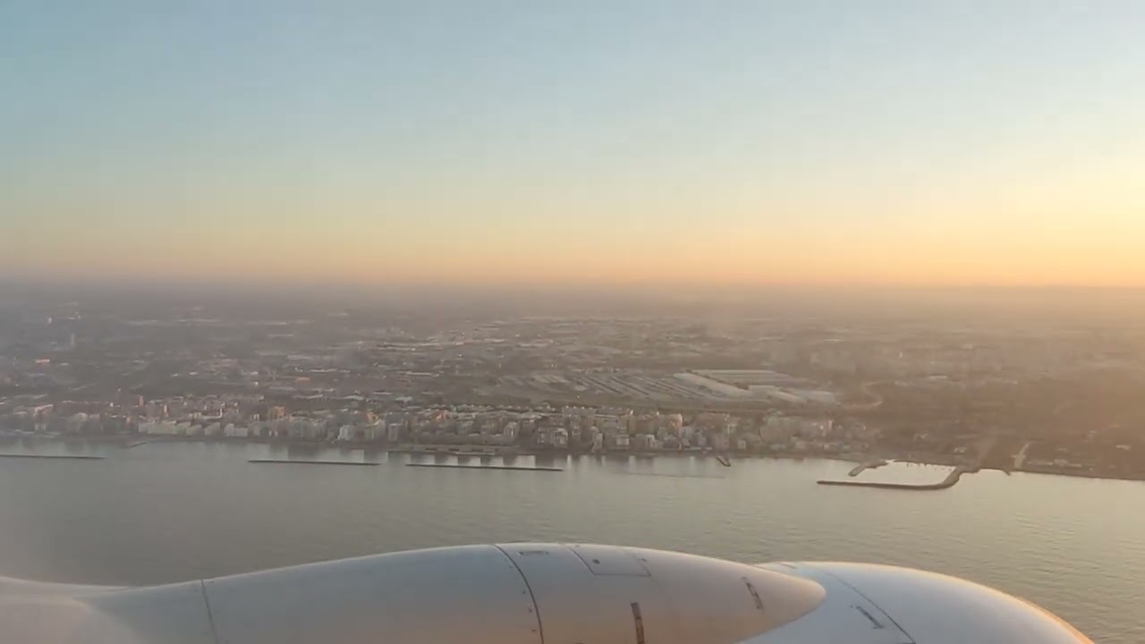 B738 Sunset approach and landing in Bari Karol Wojtyła Airport LIBD 31.12.2022