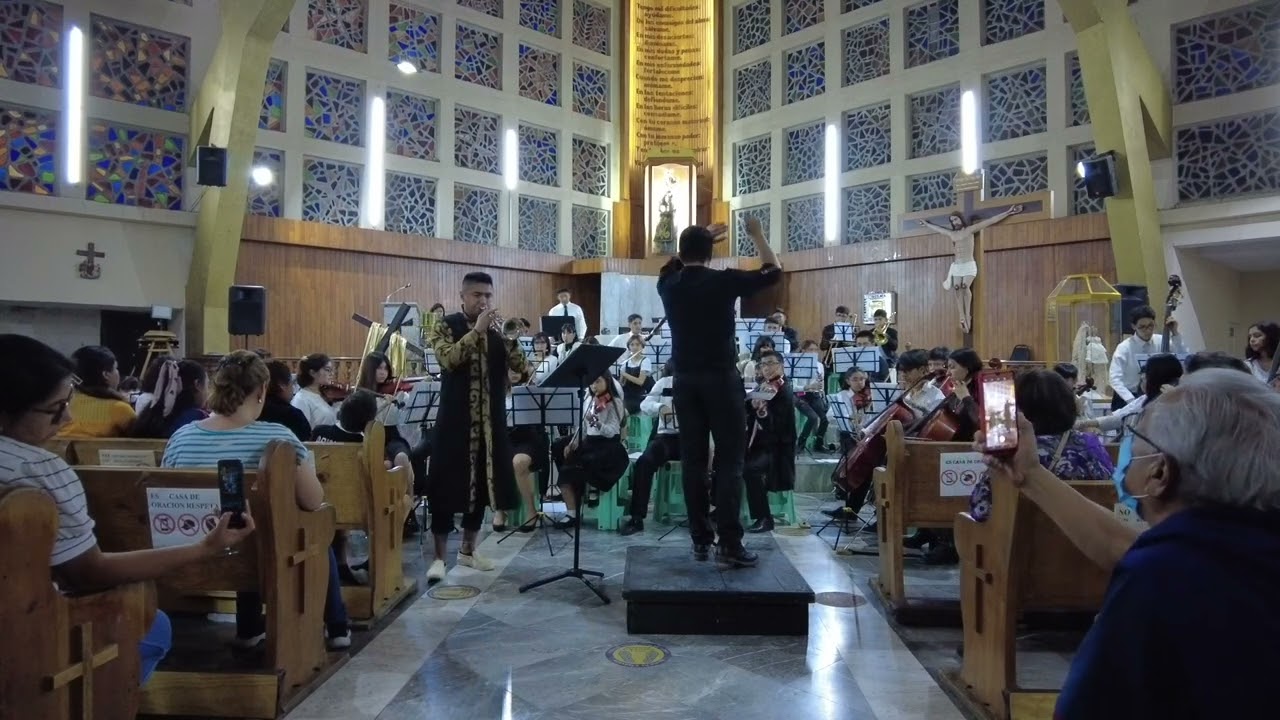 Virgen de la Macarena 🎺 Irving S&aacute;nchez y OSIN A.C.