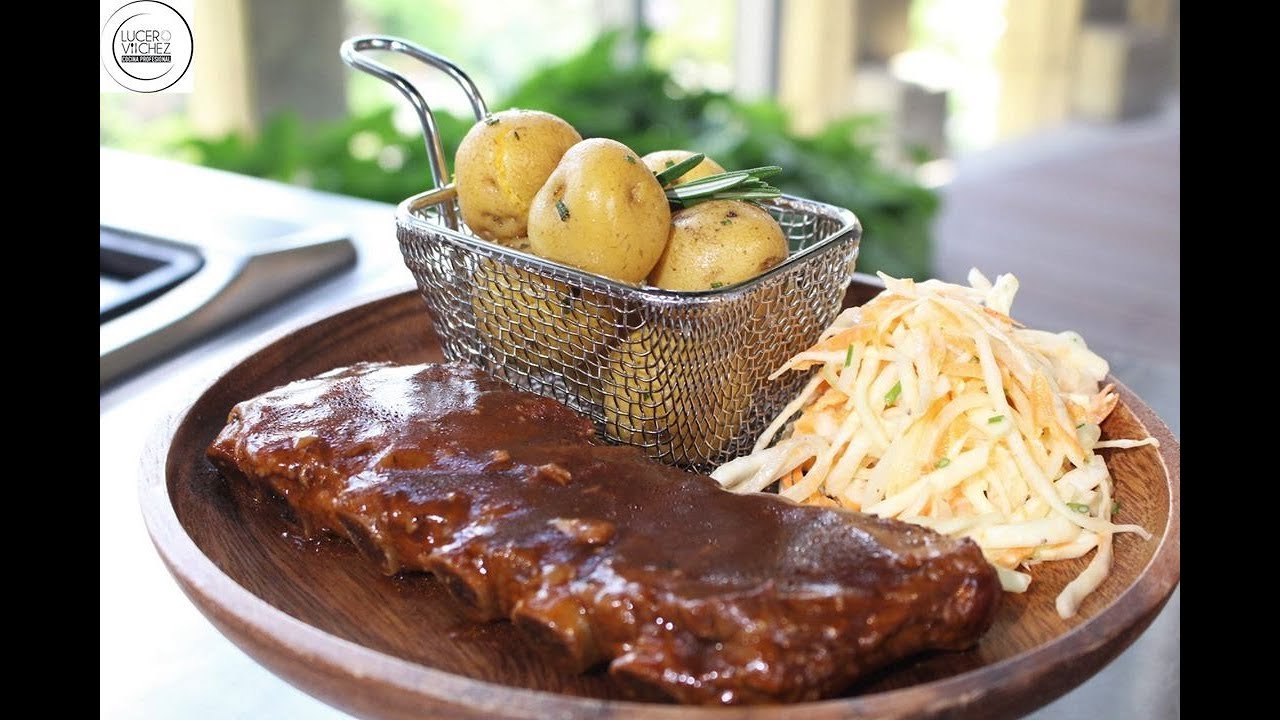 Cómo Preparar Costillas BBQ Con Papas Criollas Y Coleslaw, Carlos Montoya - Lucero Vílchez Cocina
