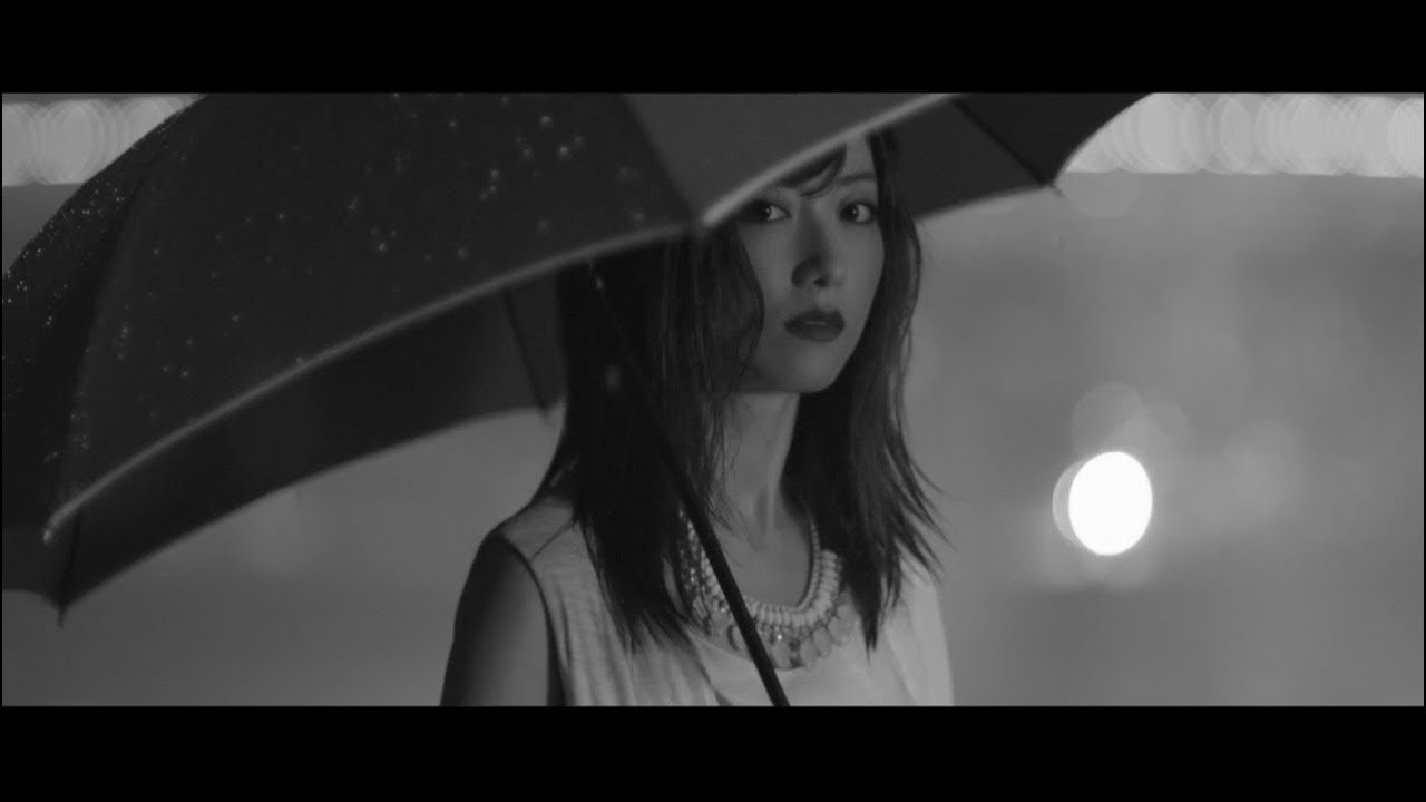 moumoon「I'm Scarlet」(Official Music Video)