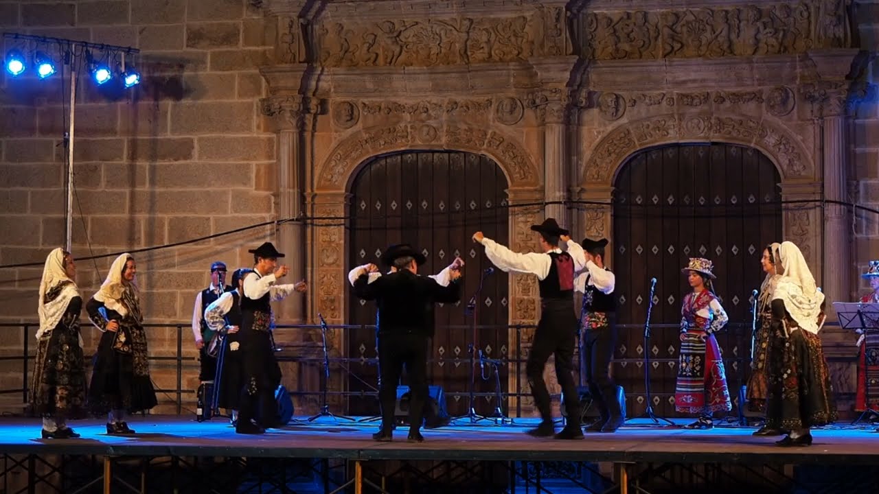 Jota de Villavieja y Charro. Montaraces y Charros de Salamanca. Festival de Folclore en Coria.