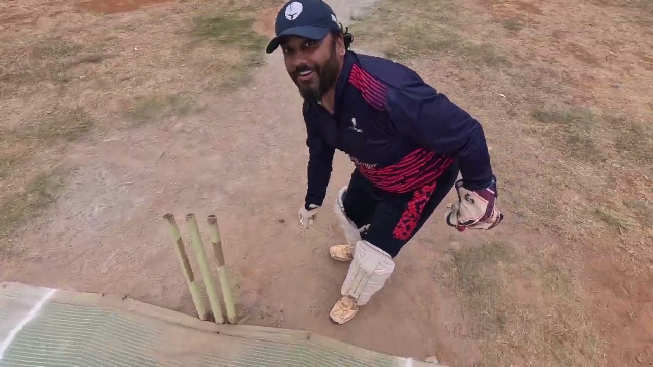 [M772] 11/01: Fall of 1st Wicket [PlayWithUCC]
