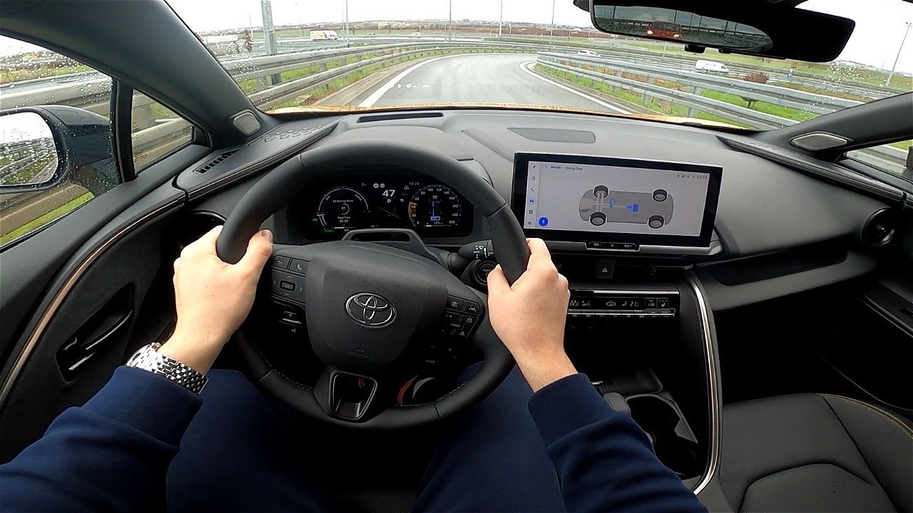 2023 Toyota C-HR [2.0 Hybrid, 197 HP] POV Test drive (Personal experience) CARiNIK