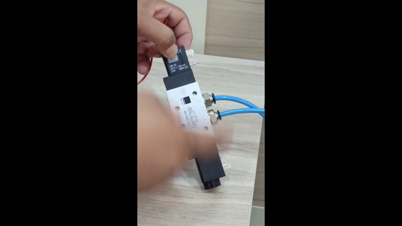 الفرق بين بلوف النيوماتيك و طرق تشغيلهم مع المحابس pneumatic Valve