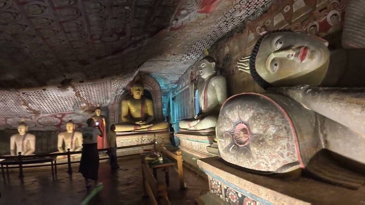 Sri Lanka, Dambulla Royal Cave Temple