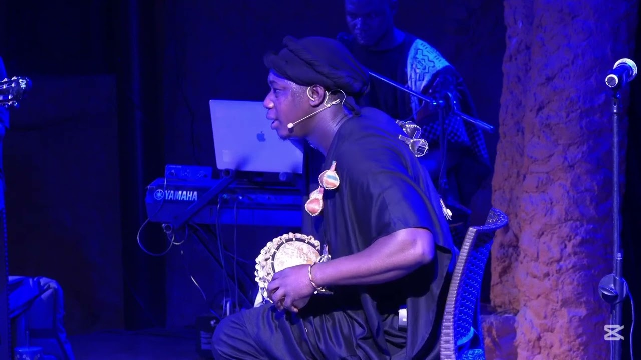TÔH - en live (1 extrait du spectacle ''Mon Identité'')